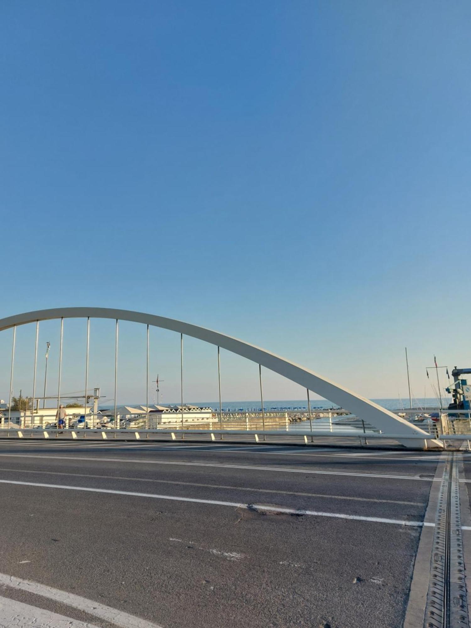 Appartamento Al Mare Di Liguria E Toscana Marina di Massa Eksteriør bilde